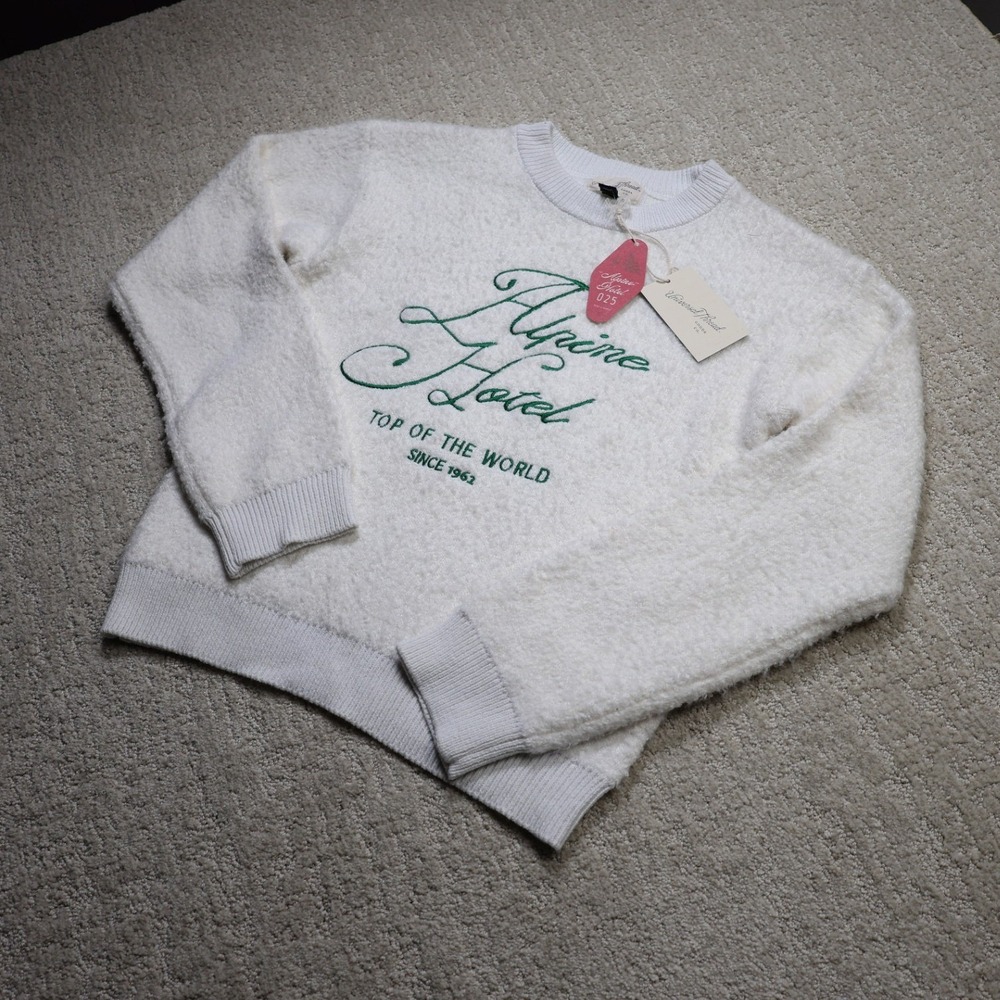 Universal Thread Alpine Hotel Fuzzy Knit Sweater Cream Green XS NWT